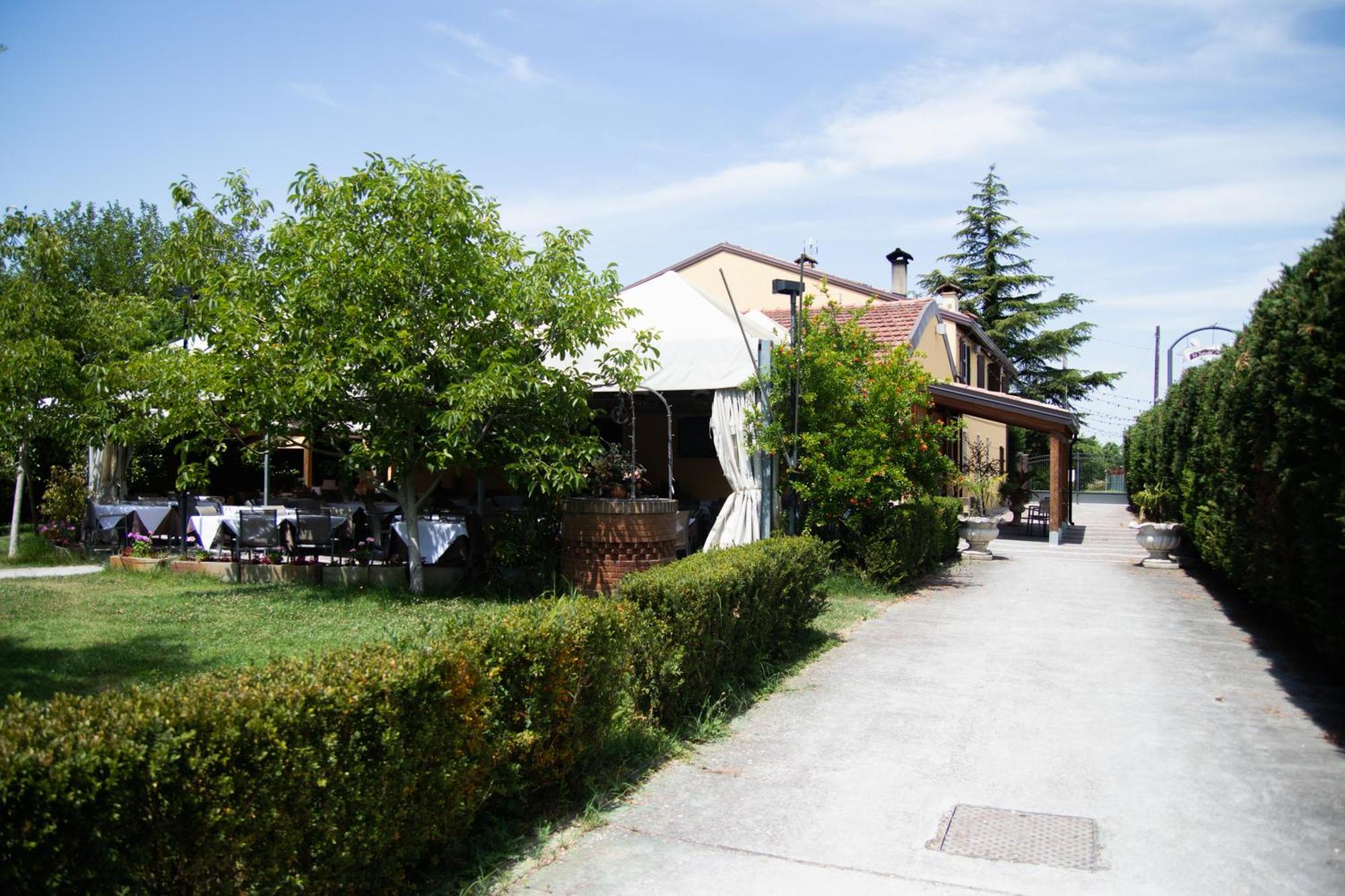 Spiedo Imperiale - Locanda E Ristorante 코티뇰라 외부 사진